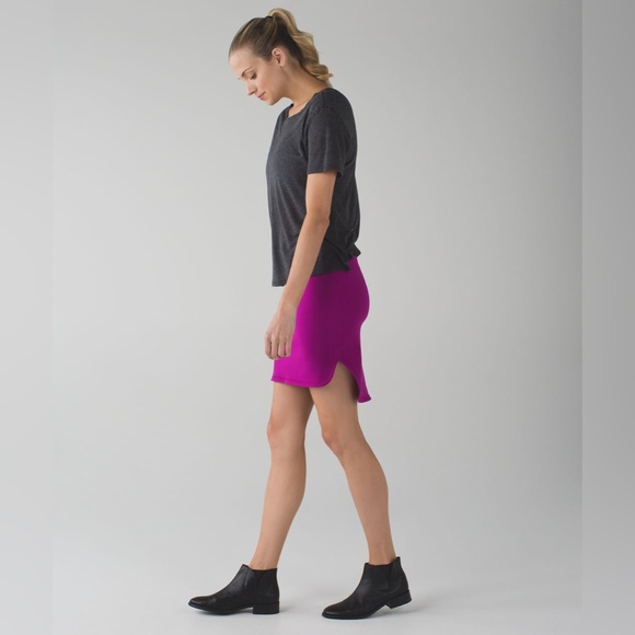 Lululemon City Skirt Regal Plum Size 6 - Picture 2 of 8